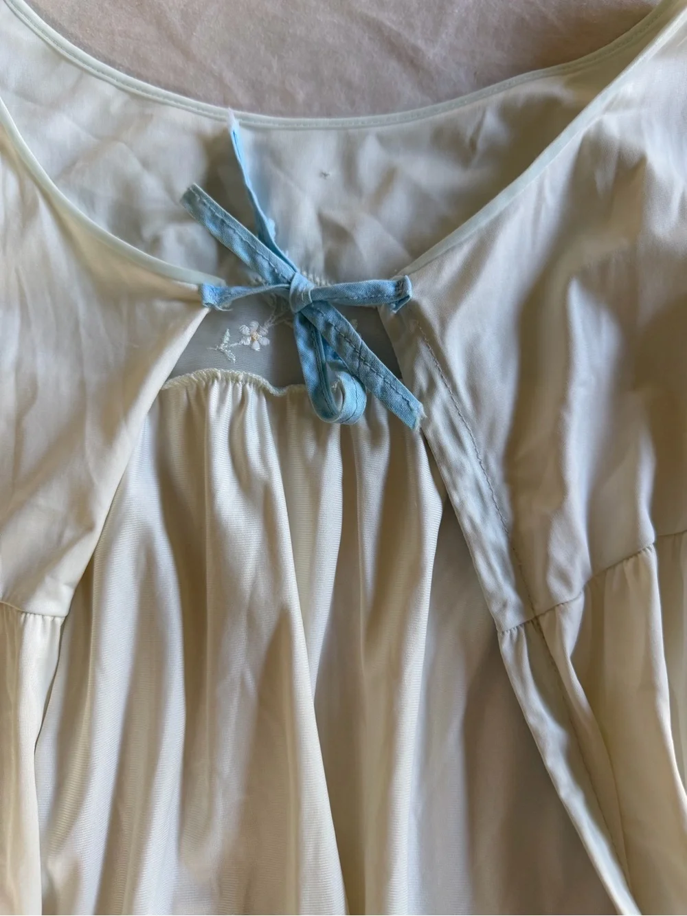 1960s Maternity Nightgown with Baby Blue Accents - Picture 6 of 7